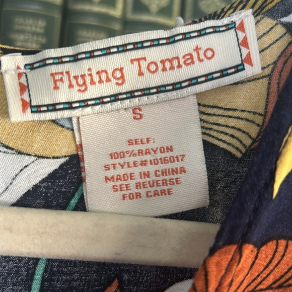 Flying Tomato Blue Floral Long Sleeve Hi / Low Dress Sz small - Picture 5 of 8